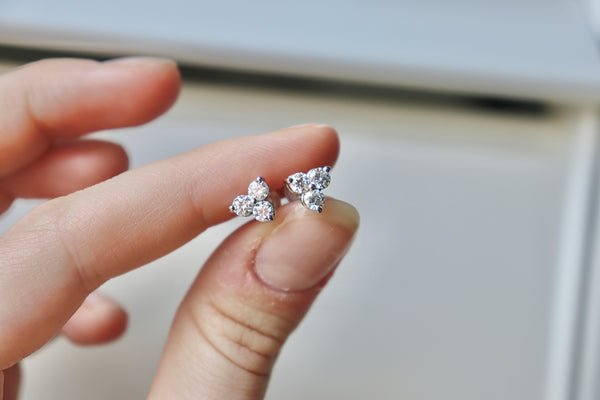 18ct White Gold 3 Leaf Clover Diamond Stud Earrings