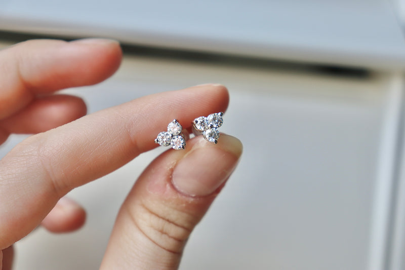 18ct White Gold 3 Leaf Clover Diamond Stud Earrings