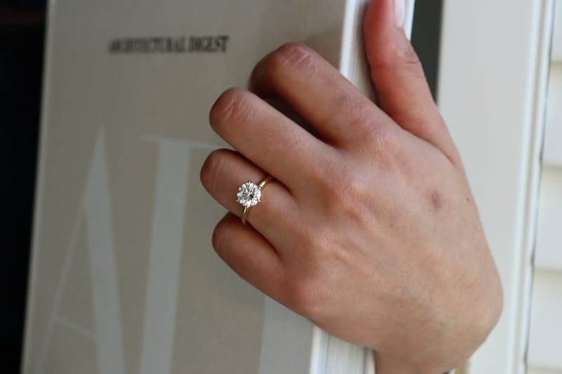 18ct Yellow Gold 6 Claw Lab Grown Diamond 2.00ct Round Diamond Ring