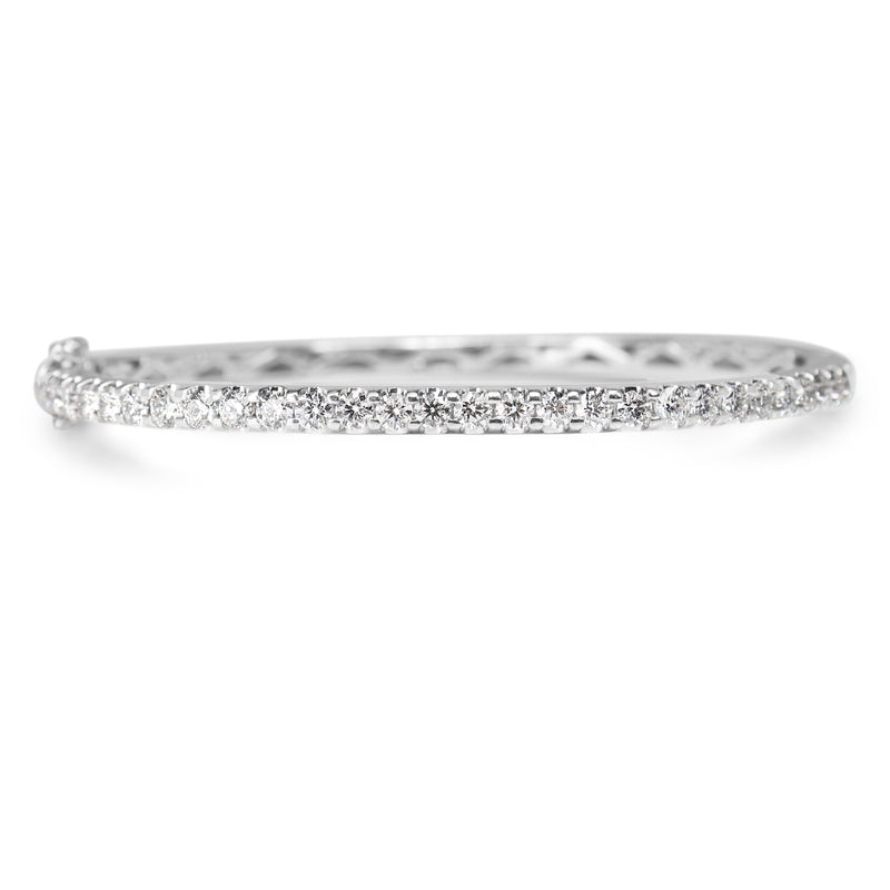 18ct White Gold 2.50ct Diamond Bangle