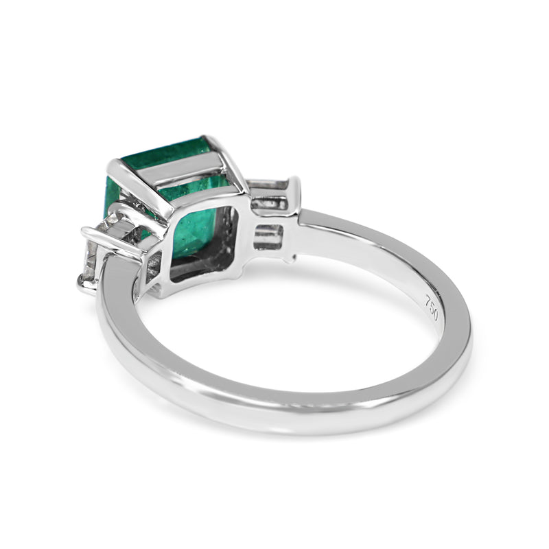 18ct White Gold Emerald and Carré Cut Diamond 3 Stone Ring