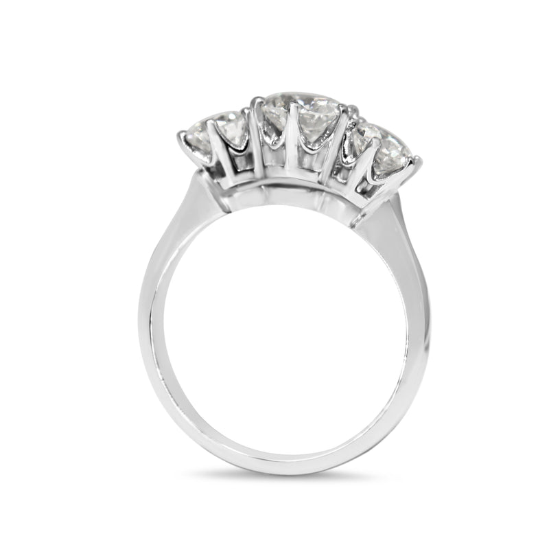 18ct White Gold Victorian Style 3 Stone Diamond Ring