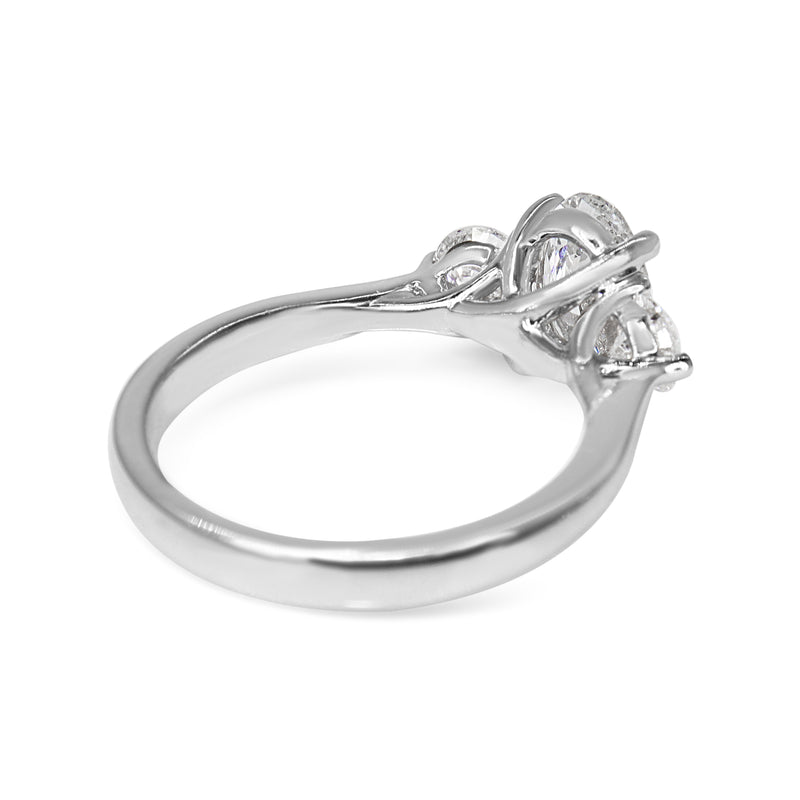 18ct White Gold Oval and Brilliant Cut Diamond 3 Stone Ring