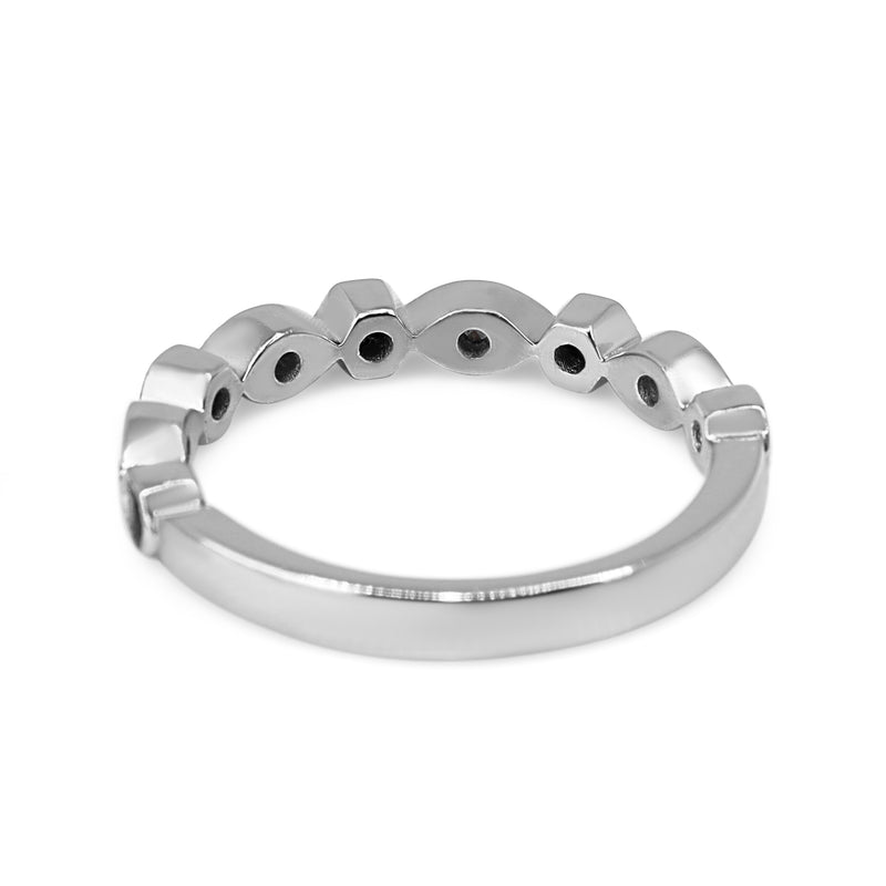 Platinum Vintage Style White and Black Diamond Band Ring