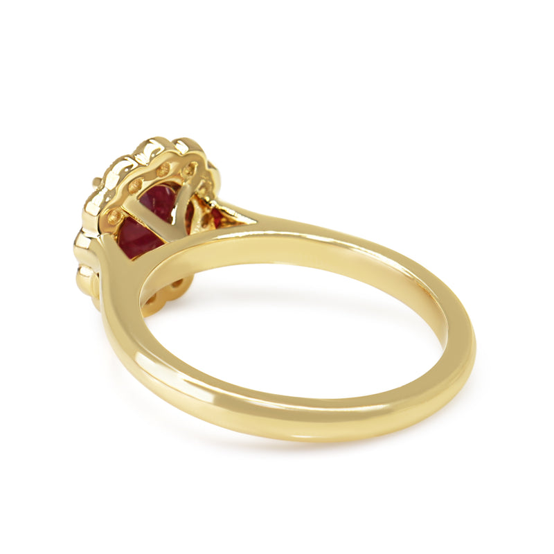 18ct Yellow Gold Ruby and Diamond Daisy Style Ring