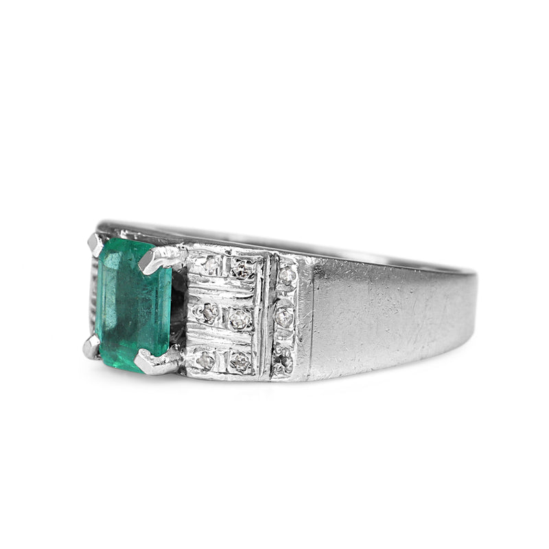 18ct White Gold Emerald and Single Cut Diamond Vintage Ring