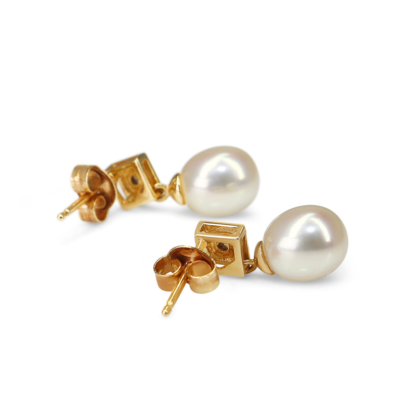 14ct Yellow Gold Fresh Water Pearl and Diamond Earrings