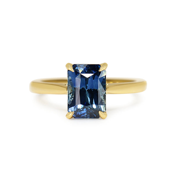 18ct Yellow Gold 3.10ct Sapphire Solitaire Ring
