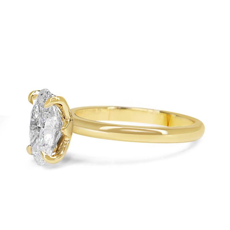 18ct Yellow Gold Oval Lab Grown Diamond Solitaire Ring