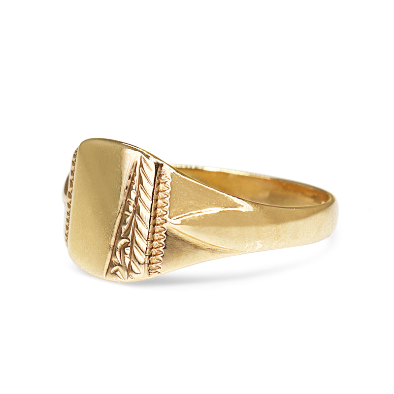 9ct Yellow Gold Etched Signet Ring