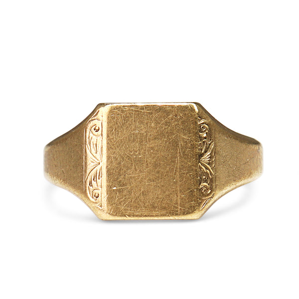 9ct Yellow Gold Vintage Etched Signet Ring