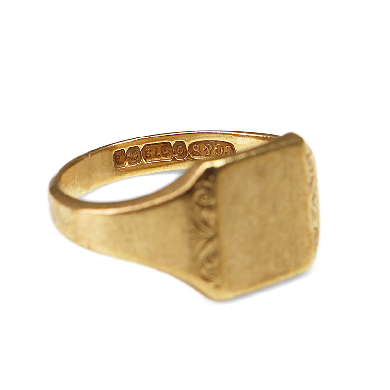 9ct Yellow Gold Vintage Etched Signet Ring