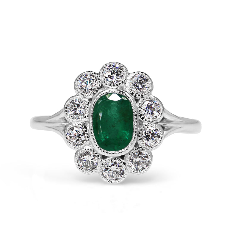 9ct White Gold Emerald and Diamond Daisy Flower Ring