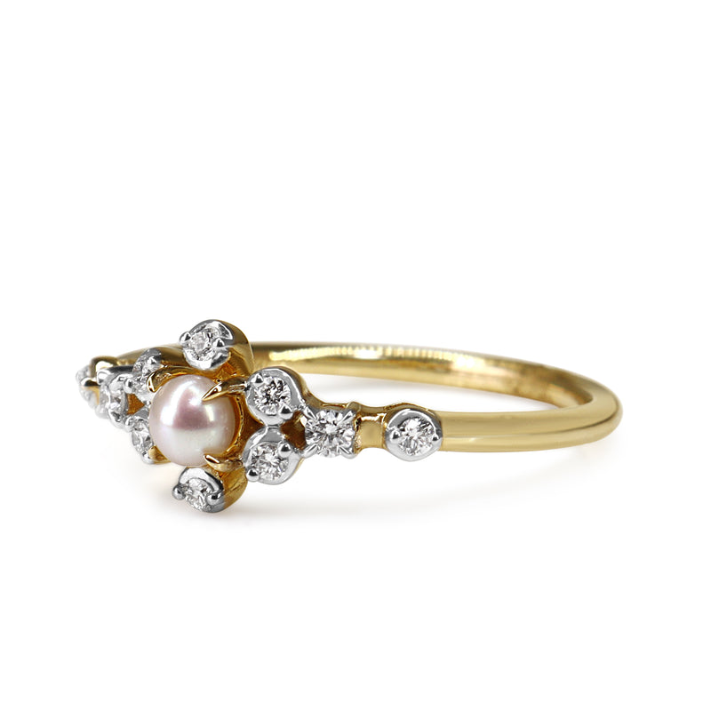 9ct Yellow Gold Pearl and Diamond Fine Daisy Style Ring