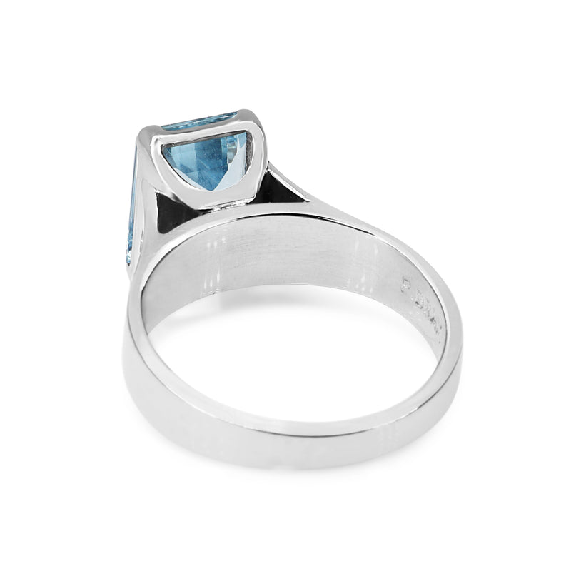 18ct and Palladium Aquamarine Solitaire Ring