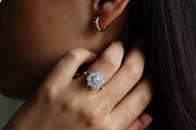 18ct Yellow and White Gold Daisy Diamond Ring