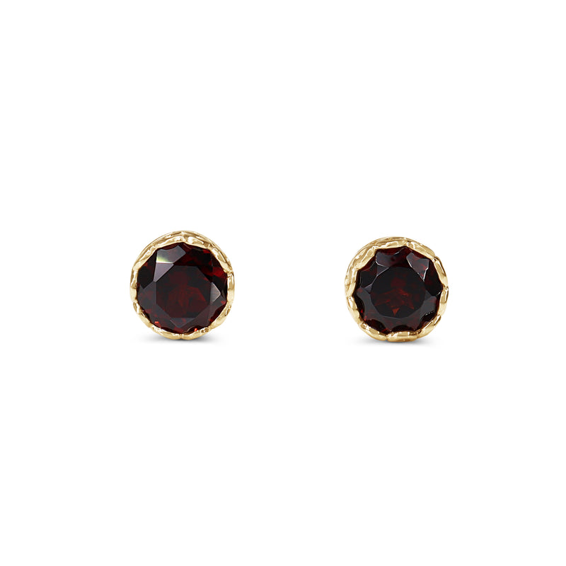 9ct Yellow Gold Filigree Garnet Stud Earrings