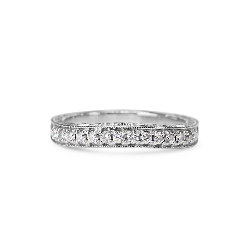 18ct White Gold Fitted / Curved Diamond Band Ring with Etched Sides