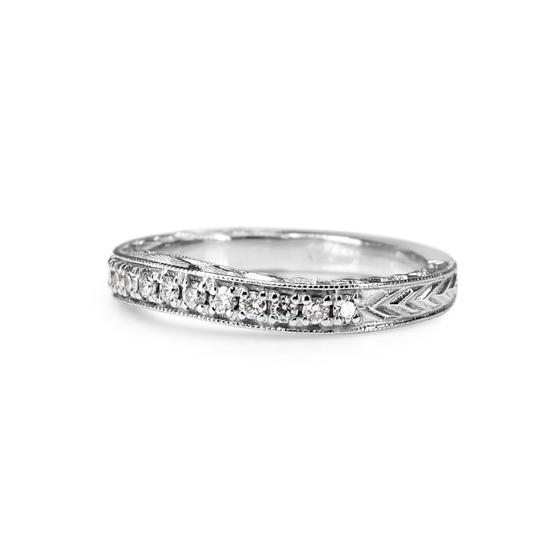 18ct White Gold Fitted / Curved Diamond Band Ring with Etched Sides