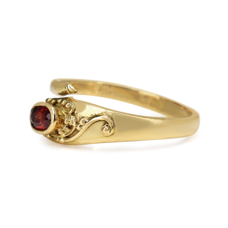 18ct Yellow Gold Garnet Snake Ring