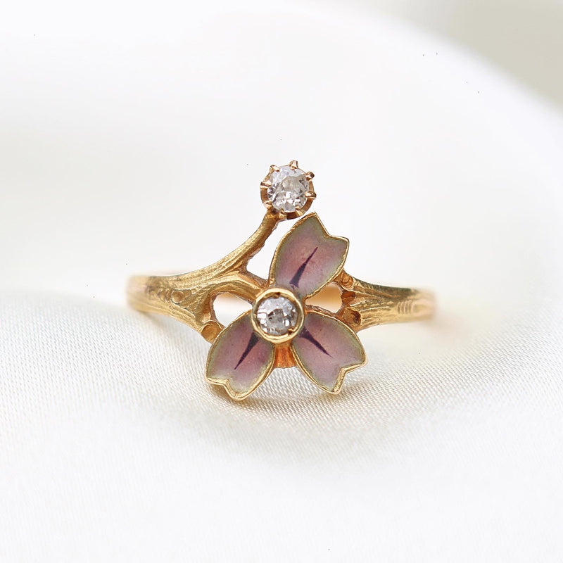 18ct Yellow Gold Antique French Enamel and Old Cut Diamond Ring