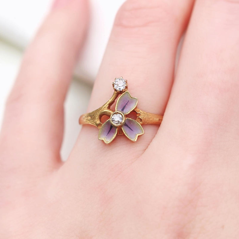 18ct Yellow Gold Antique French Enamel and Old Cut Diamond Ring