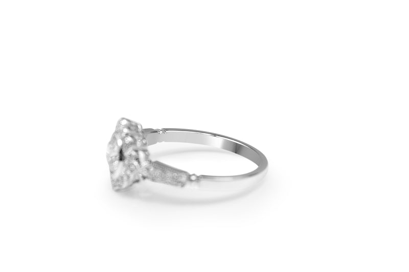 18ct White Gold Vintage Style Diamond Ring
