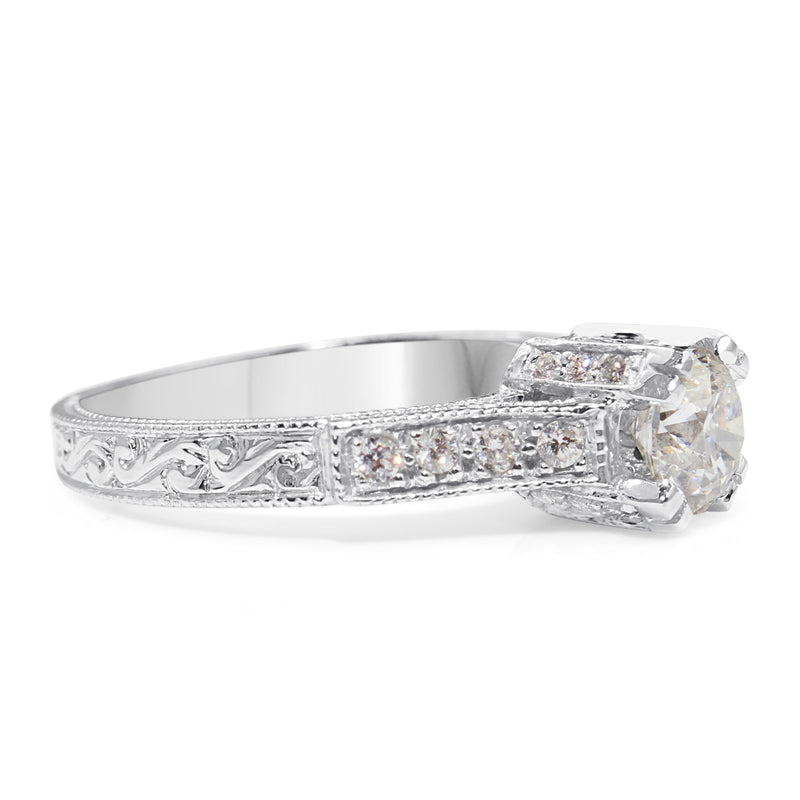 18ct White Gold Vintage Diamond Ring