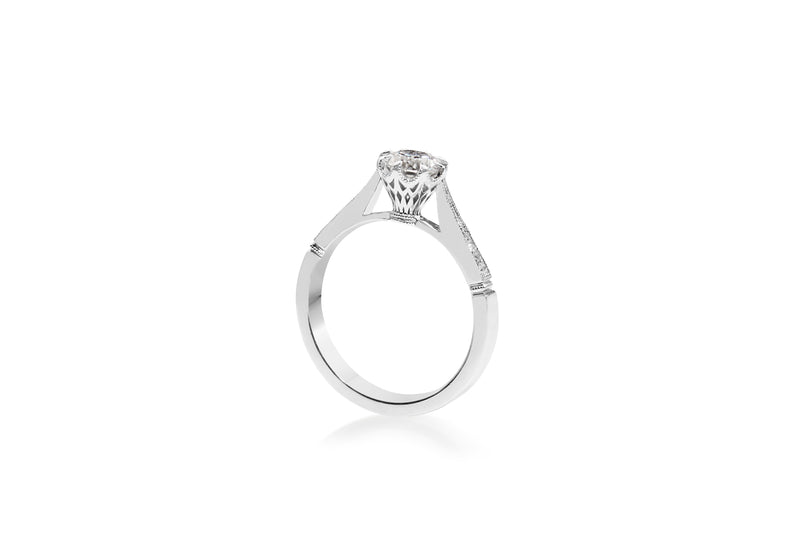18ct White Gold Vintage Style Solitaire Ring