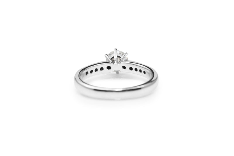 18ct White Gold Diamond Ring