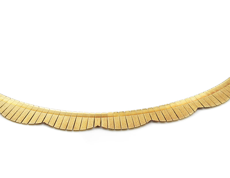 18ct Yellow Gold Solid Omega Necklace