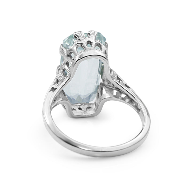 14ct White Gold Late Art Deco Aquamarine Filigree Ring