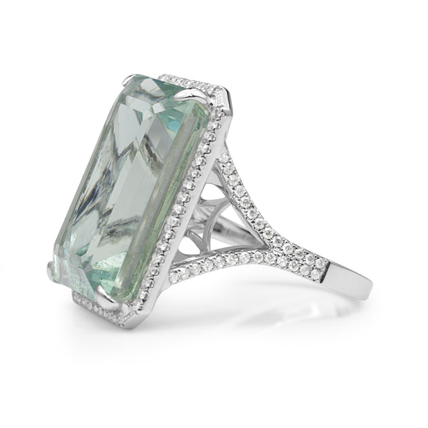 18ct White Gold Aquamarine and Diamond Ring