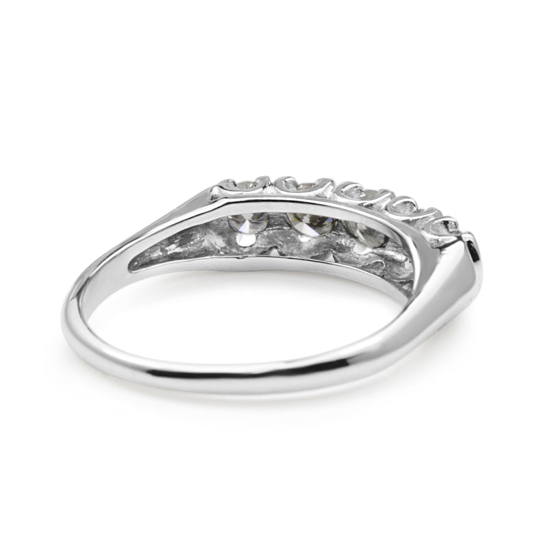 18ct White Gold 5 Stone Vintage Diamond Ring