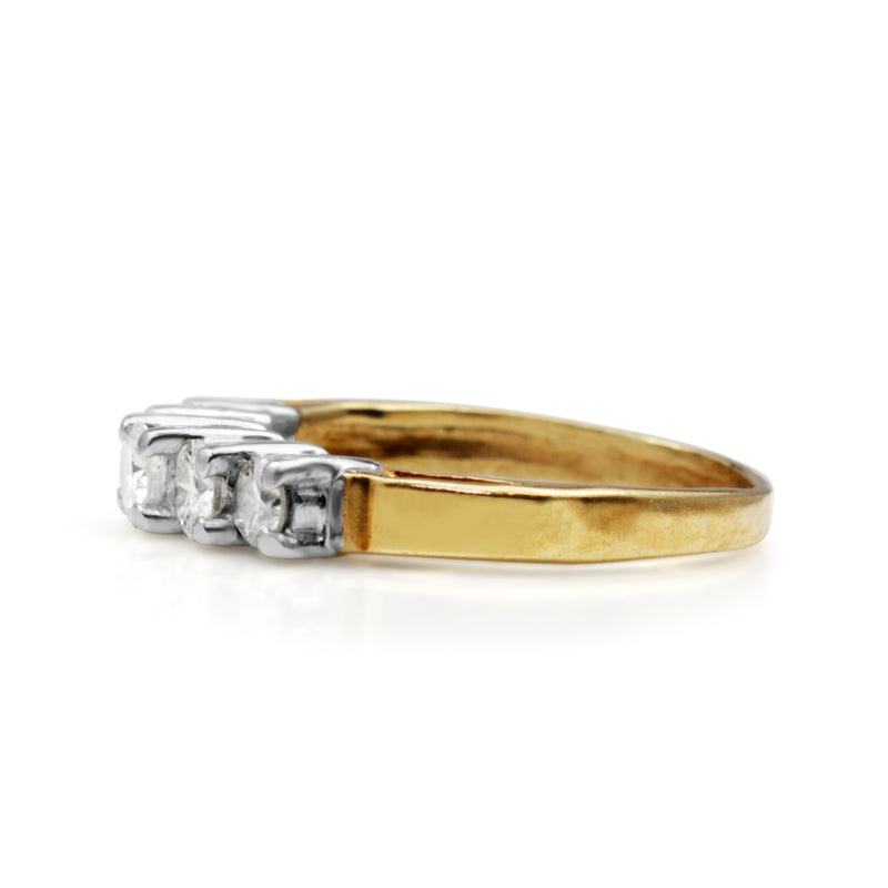14ct Yellow and White Gold 5 Stone Diamond Ring