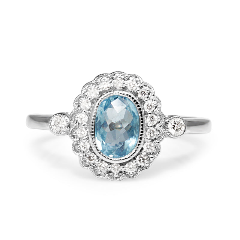 9ct White Gold Topaz and Diamond Daisy Style Ring