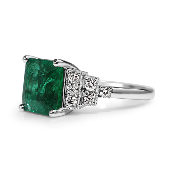18ct White Gold Emerald and Diamond Deco Style Ring