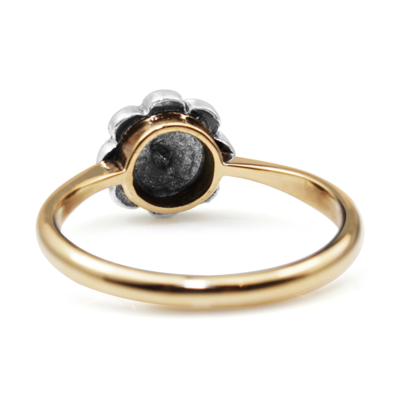 9ct Gold and Silver Antique Pearl Daisy / Flower Ring