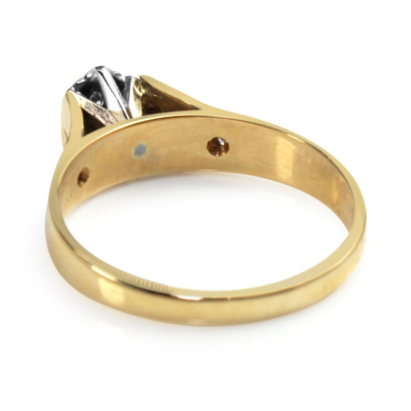 18ct Yellow and White Gold Vintage Solitaire Ring