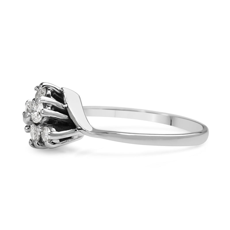 18ct White Gold Fine Diamond Ring