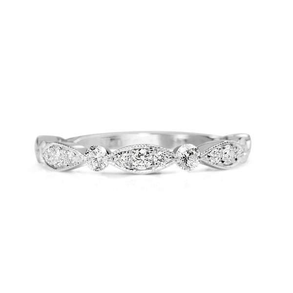 18ct White Gold Diamond Vintage Style Band