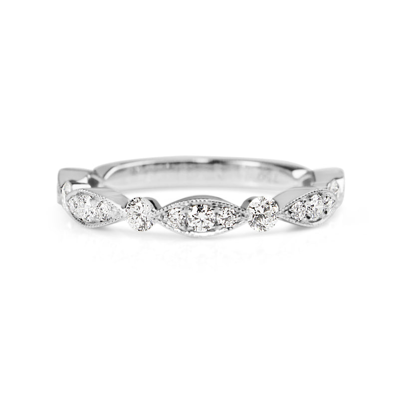 18ct White Gold Diamond Vintage Style Band