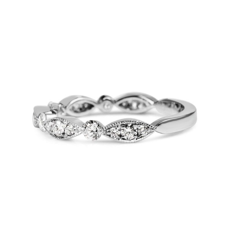 18ct White Gold Diamond Vintage Style Band