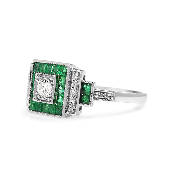 18ct White Gold Emerald and Diamond Deco Style Old Cut Diamond Ring