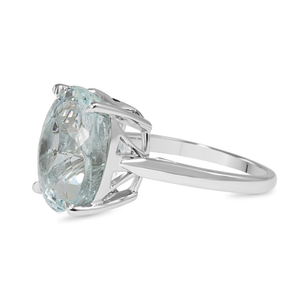 18ct White Gold Aquamarine Solitaire Ring