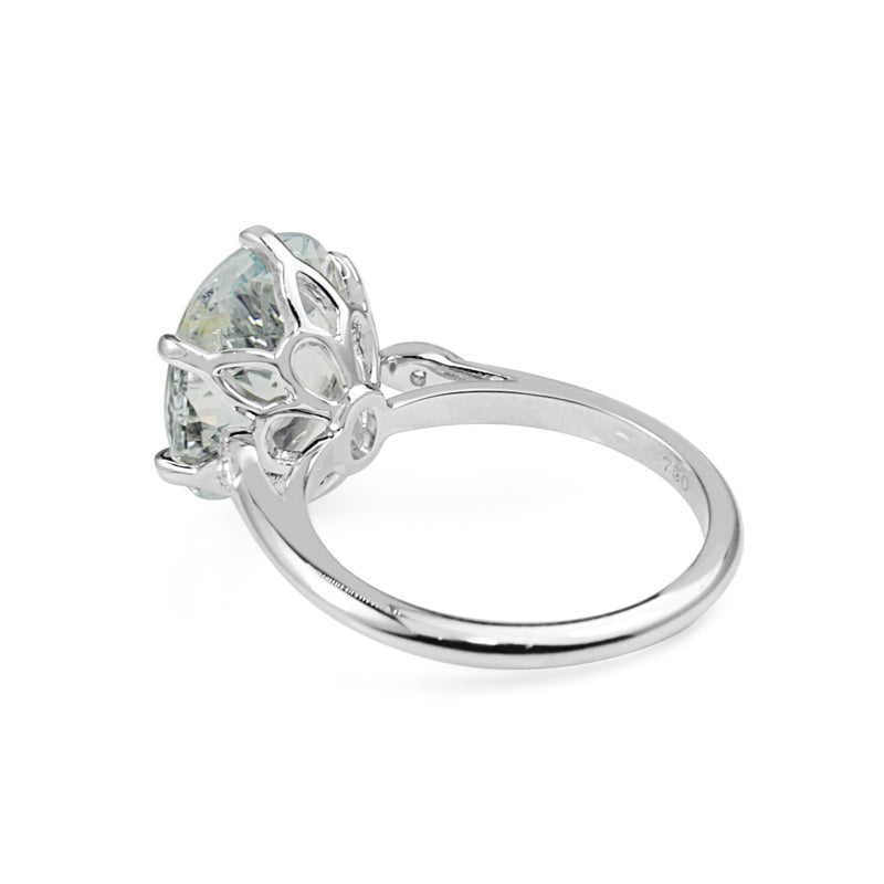 18ct White Gold Aquamarine and Diamond Ring